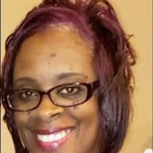 Meet your Posher, Lenora